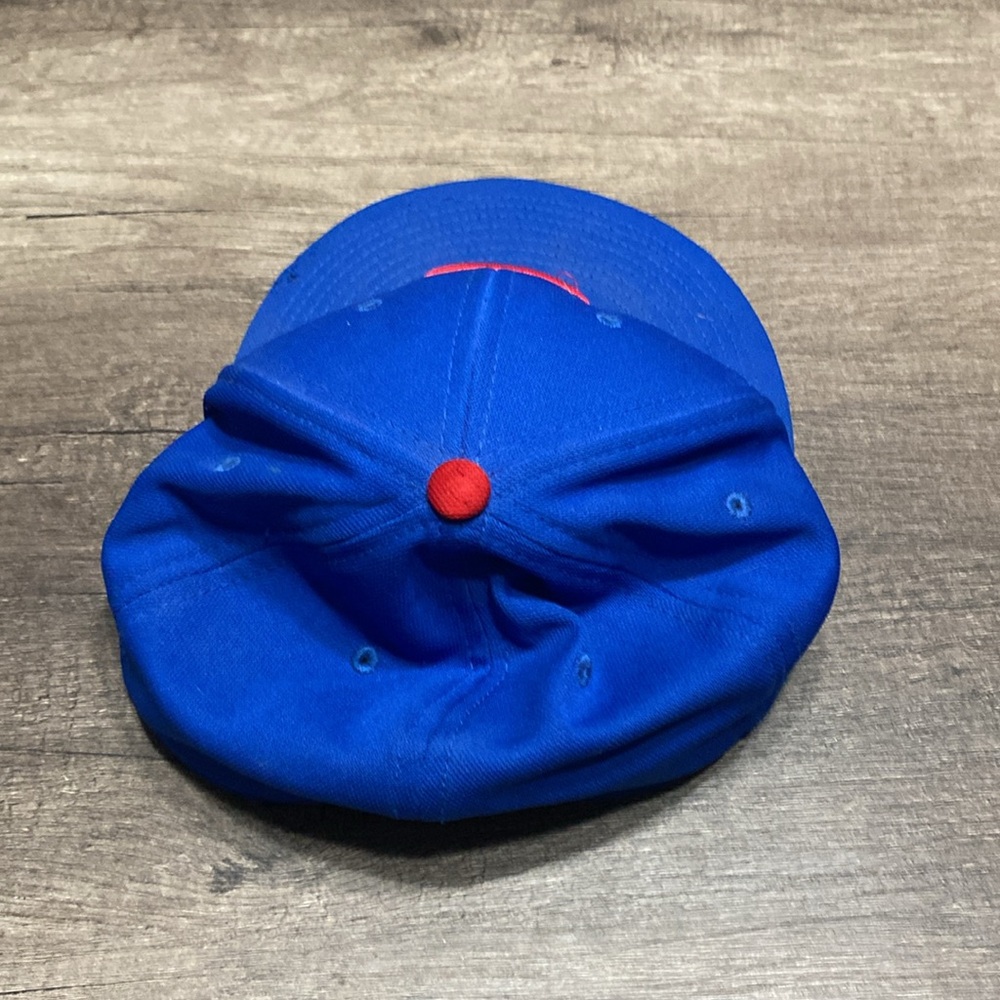 Cubs hat - Picture 3 of 5